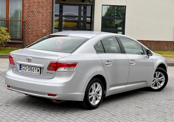 Toyota Avensis cena 26999 przebieg: 214299, rok produkcji 2009 z Darłowo małe 277